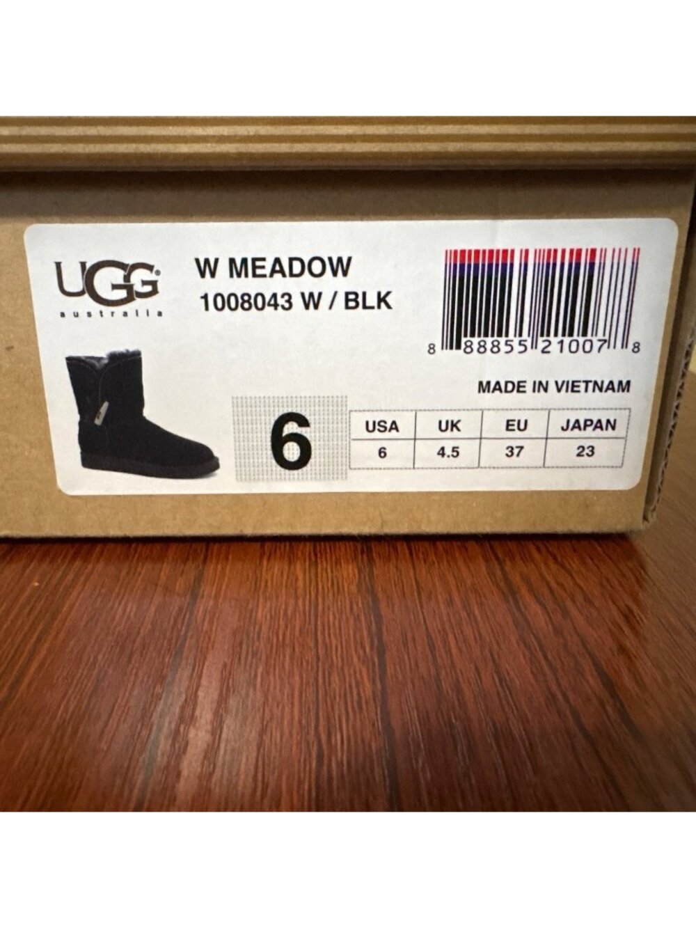 UGG Meadow Black Suede Sheepskin Boots Women's Size 6 NWT 1008043 - Picture 8 of 8